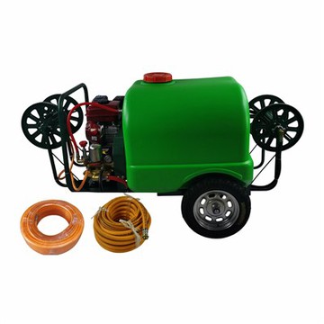 What wind speed is acceptable for using an agriculture sprayer?
